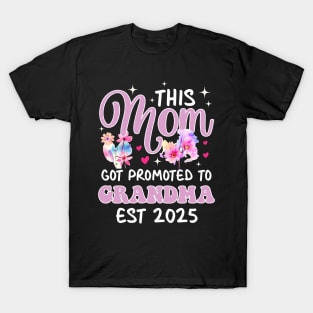 Funny Grandma Art For Grandma est 2025 Gift For Women Mother day T-Shirt